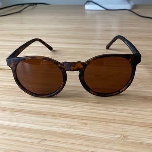 Brand new Goodr “nine dollar pour over” sunglasses